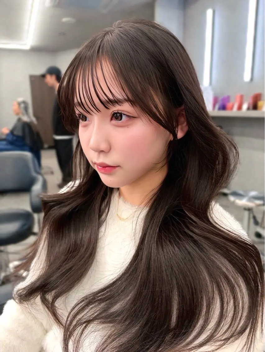 ブリーチカラー＋前髪/顔周りカットの写真