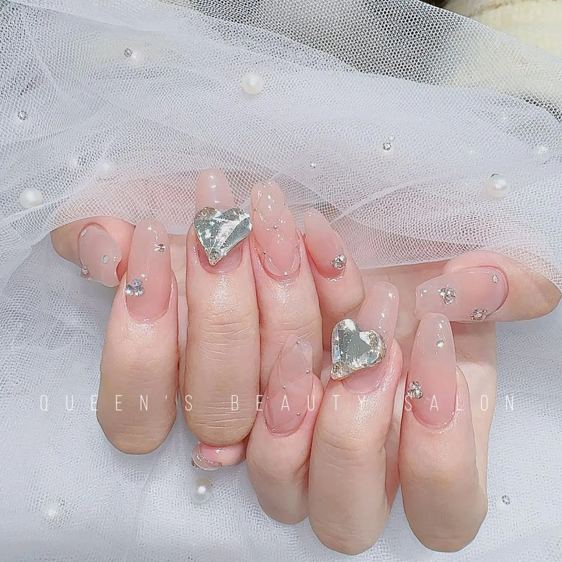 ネイル ハンドネイル Queens マオのネイルデザイン