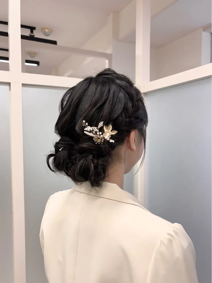 ミディアム ヘアセット ヘアアレンジ🪽🎀 艶カラー/天王寺のヘアスタイル