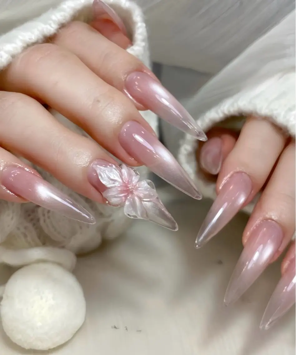 ネイル アートネイル オーロラネイル ブルー チークネイル フットネイル ハンドネイル NAILS168 新大久保店のネイルデザイン