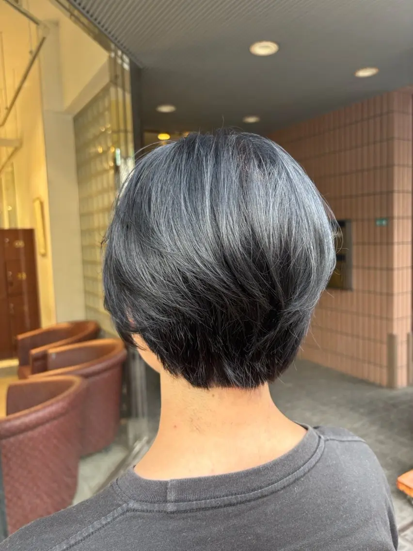 ショート 松倉 千紘のヘアスタイル