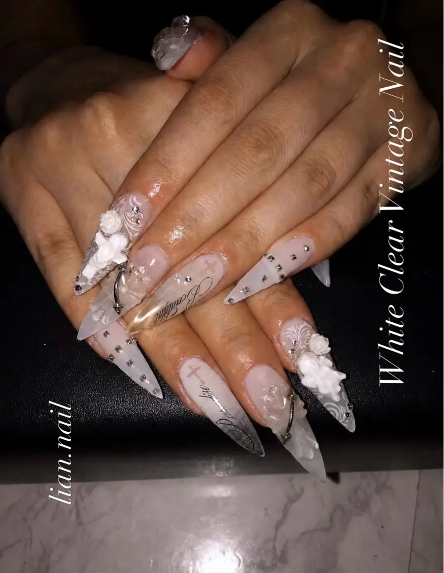 ネイル ホワイト ハンドネイル Lian nailのネイルデザイン