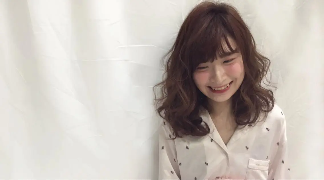 セミロング カラー ブラウンカラー ピンクカラー ピンクブラウン 佐藤 結花のヘアスタイル