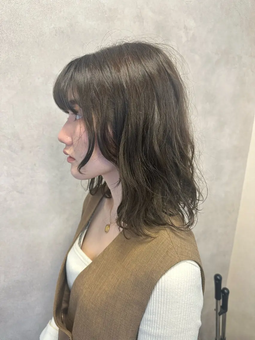 セミロング 髪質改善デザインカラ ー/ヒロイケカズマサのヘアスタイル