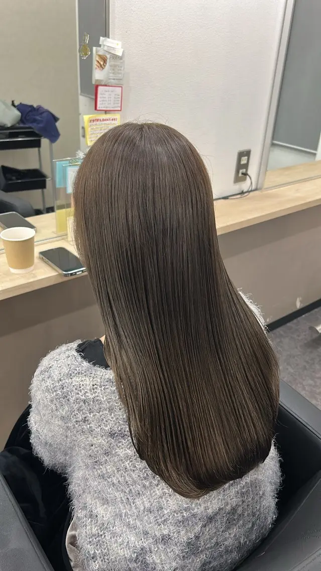 カラー 中島 亜珠のヘアスタイル