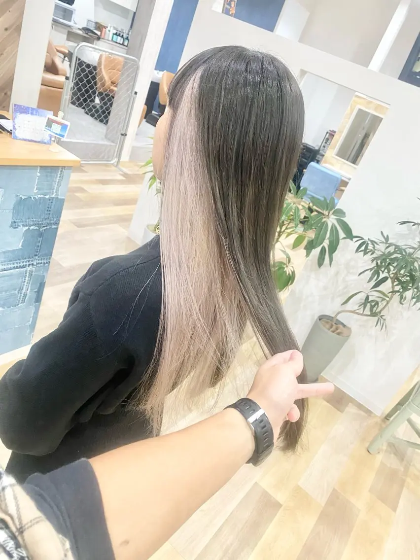 ロング カット ヘアカラー トリートメント ケアブリーチ 黒瀬有汰のヘアスタイル