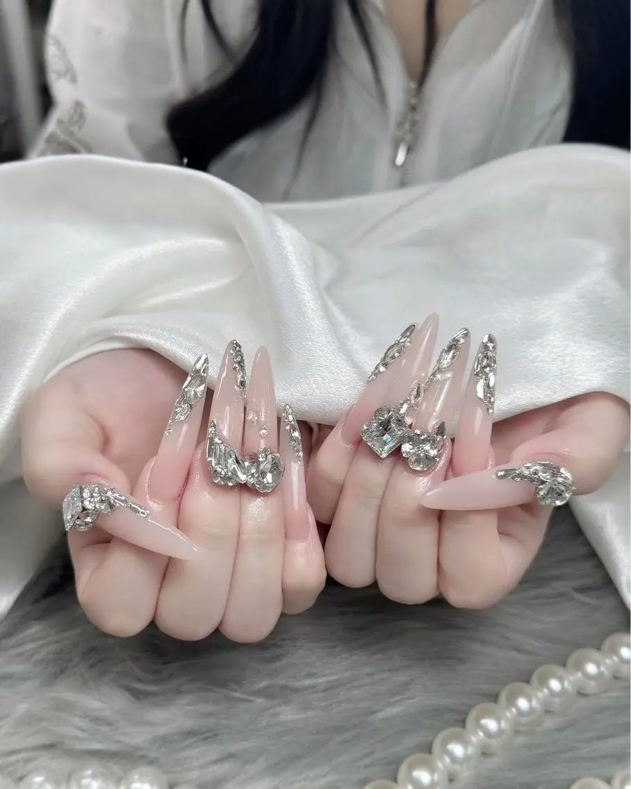 ネイル ハンドネイル ハンドケア Nova Nail Nambaのネイルデザイン