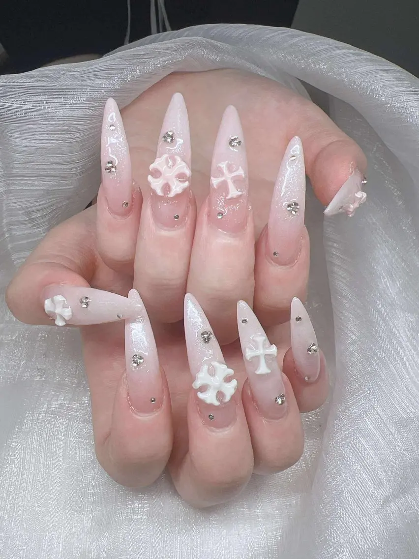 ネイル ハンドネイル Lee Nailsのネイルデザイン