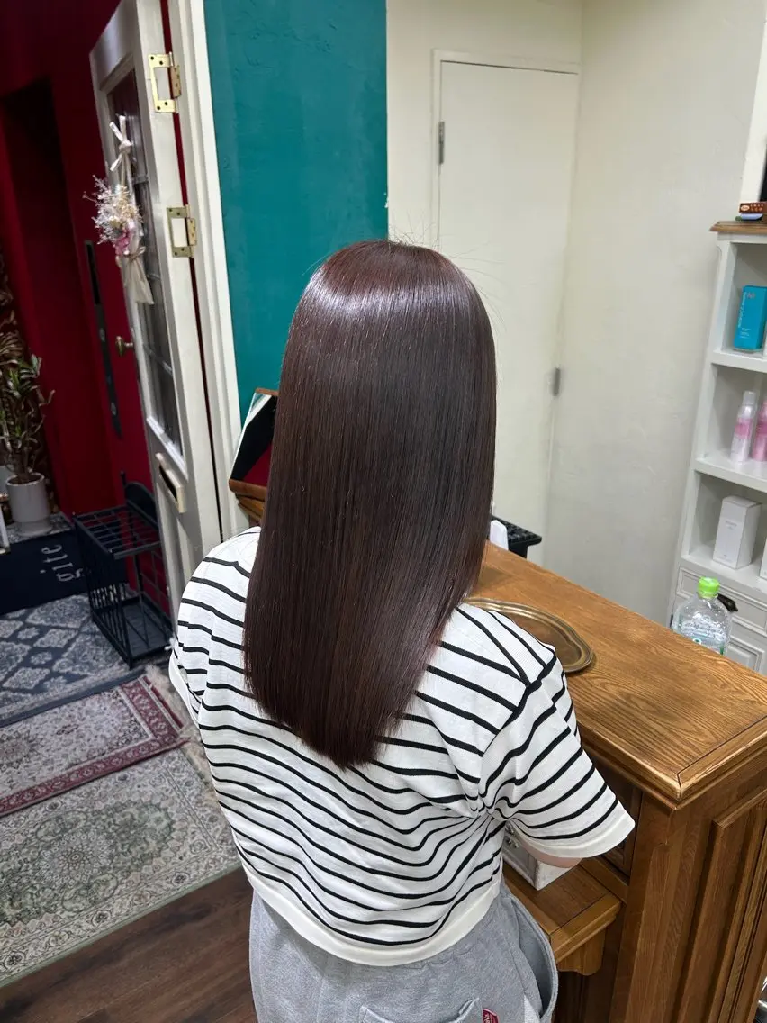 セミロング 梓真💐 ツヤ髪　渋谷のヘアスタイル