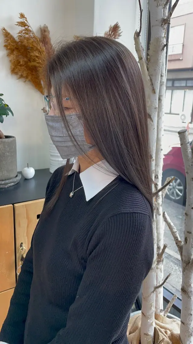 脱白髪染めカラー(トリートメント付)の写真