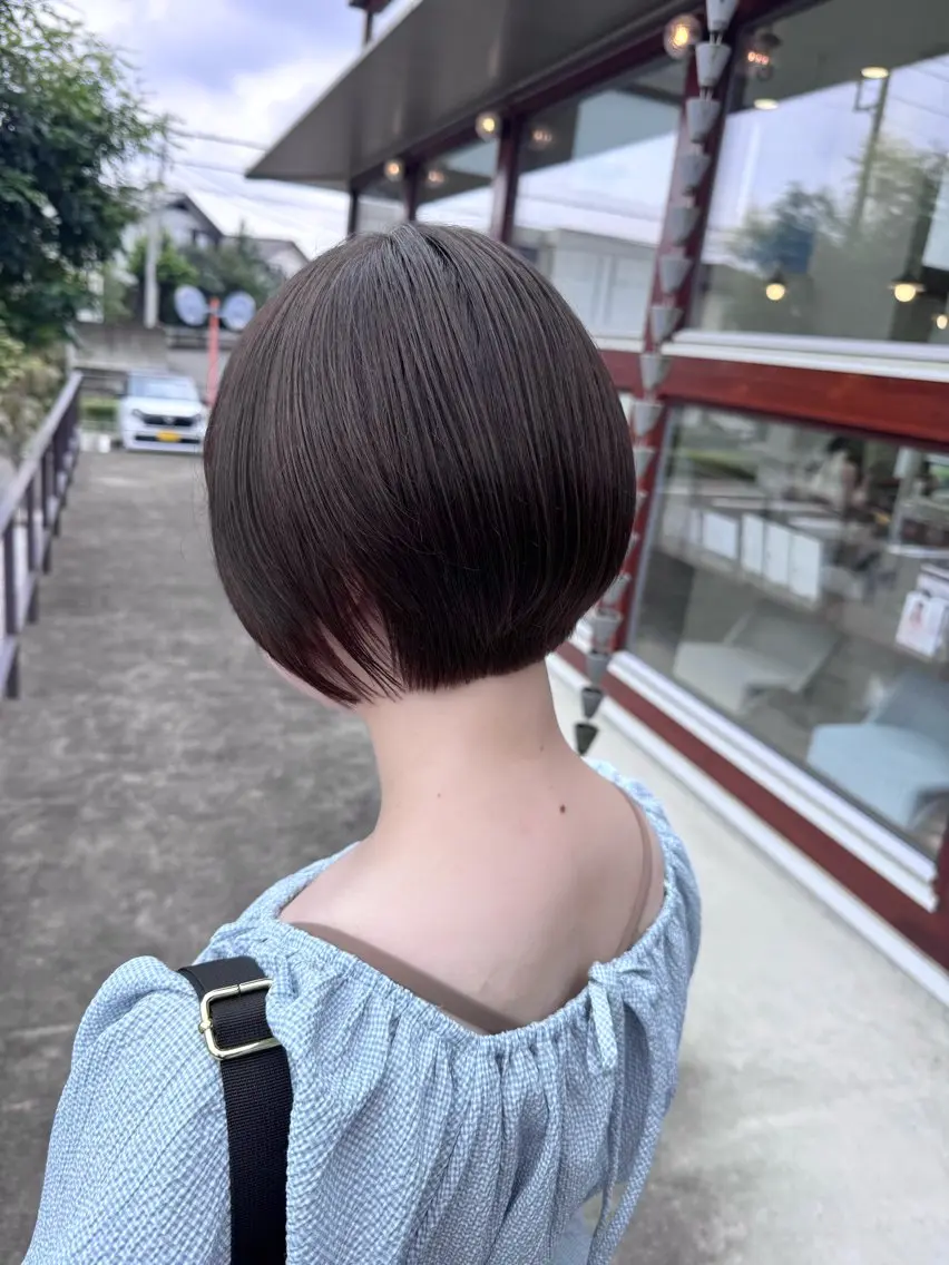 ショート ボブ emusalon erinaのヘアスタイル