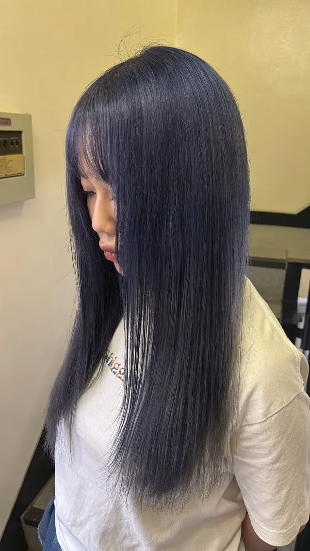 セミロング ヘアカラー suii. りゅーとのヘアスタイル