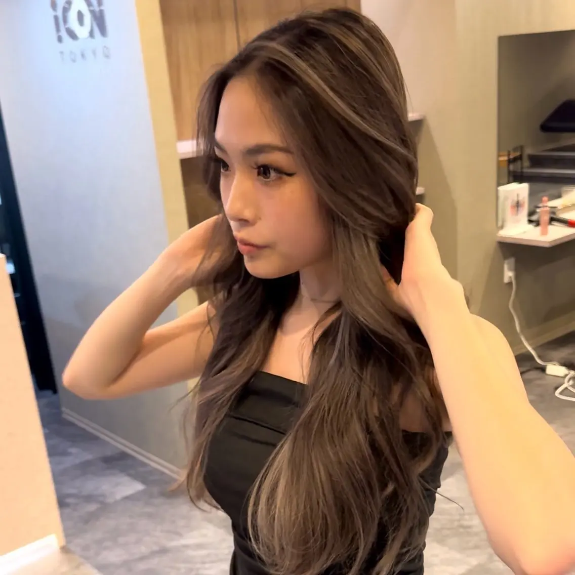 ロング カラー ヘアカラー 🇺🇸海外デザイン iCON TOKYOのヘアスタイル