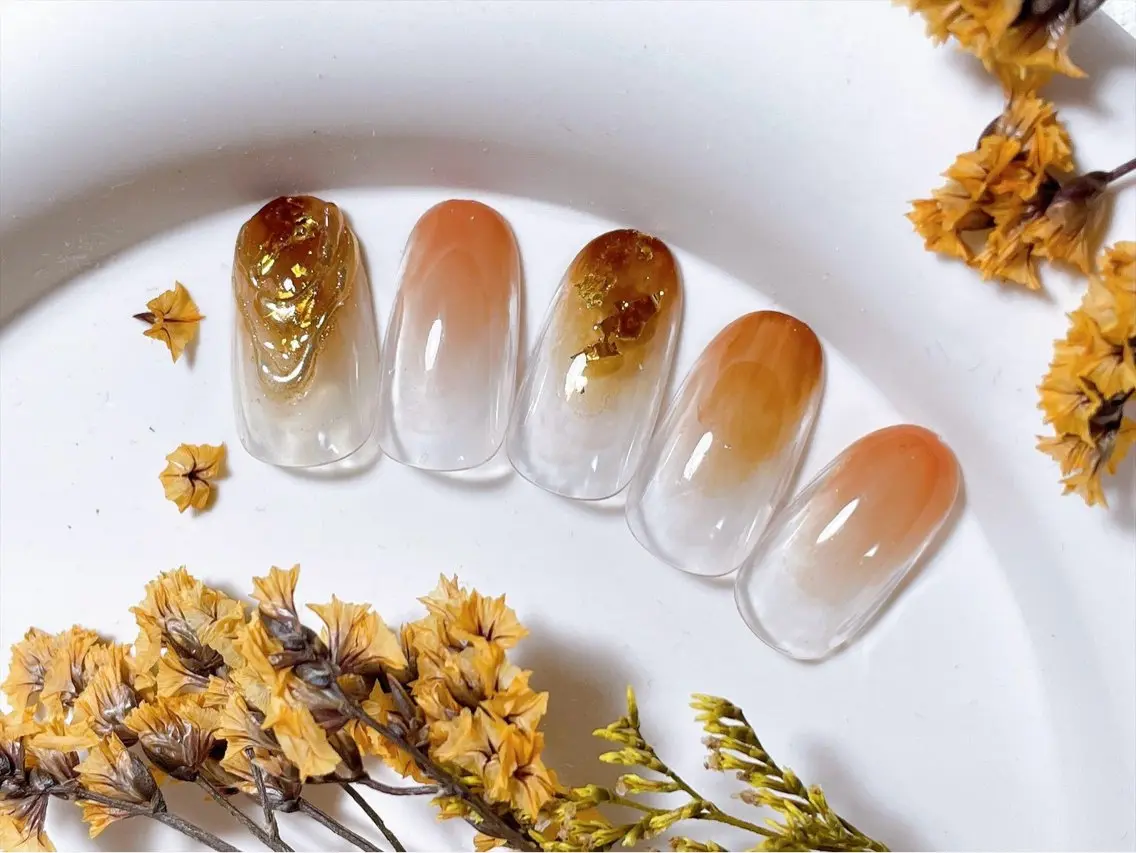 ネイル オーロラネイル べっ甲ネイル ブラウン フットネイル フレンチネイル ハンドネイル kiki nail たまプラーザのネイルデザイン