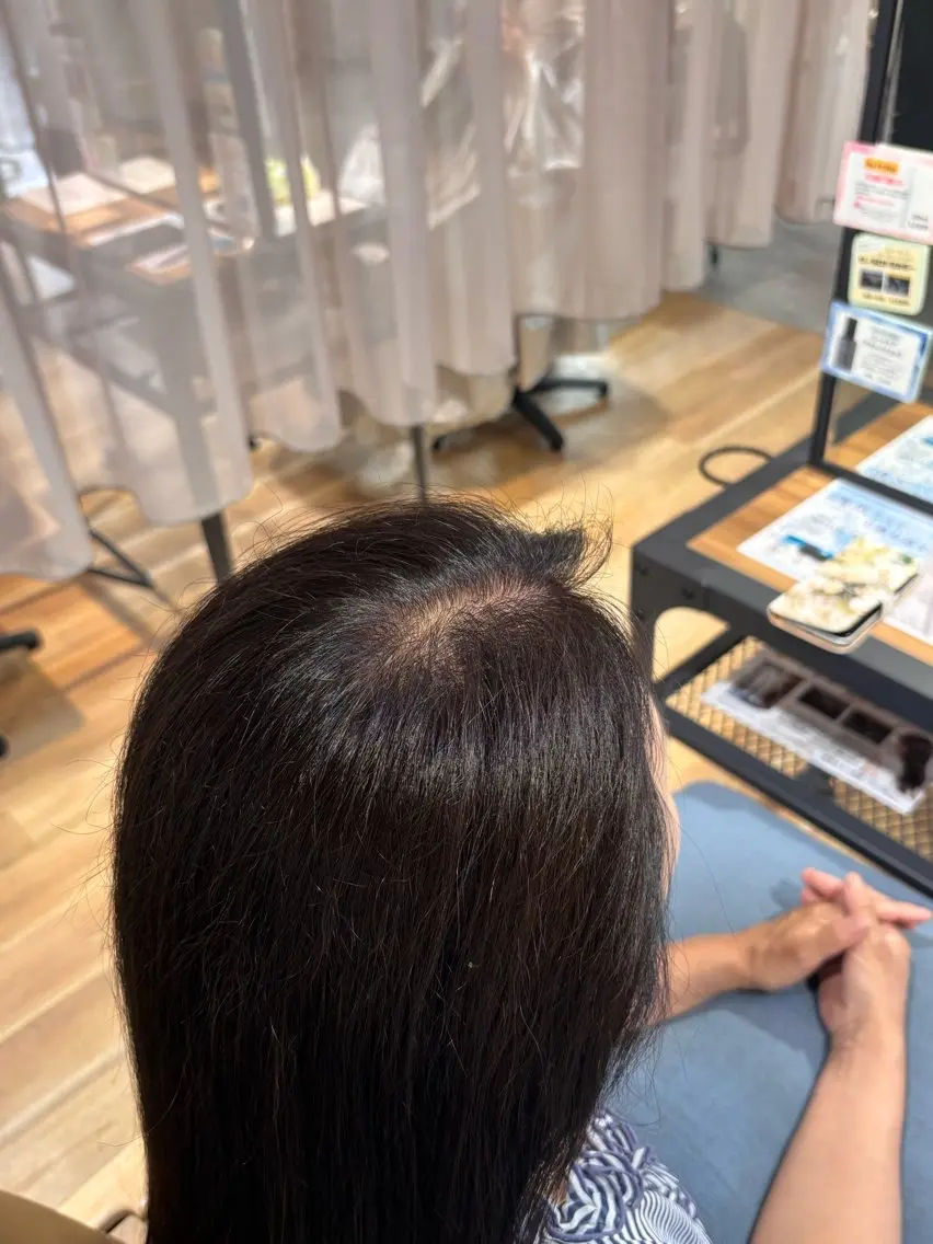 セミロング カラー ヘアカラー 今西 惟之のヘアスタイル