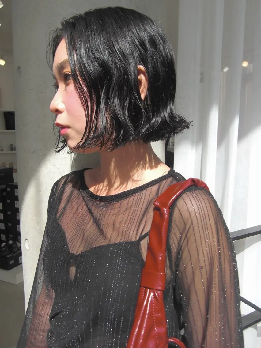 ミディアム パーマ オカモト ハルカのヘアスタイル