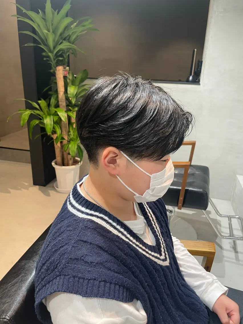 パーマ メンズ センターパート メンズパーマ ニュアンスパーマ カット パーマ SALOWIN熊本 YUTOのヘアスタイル