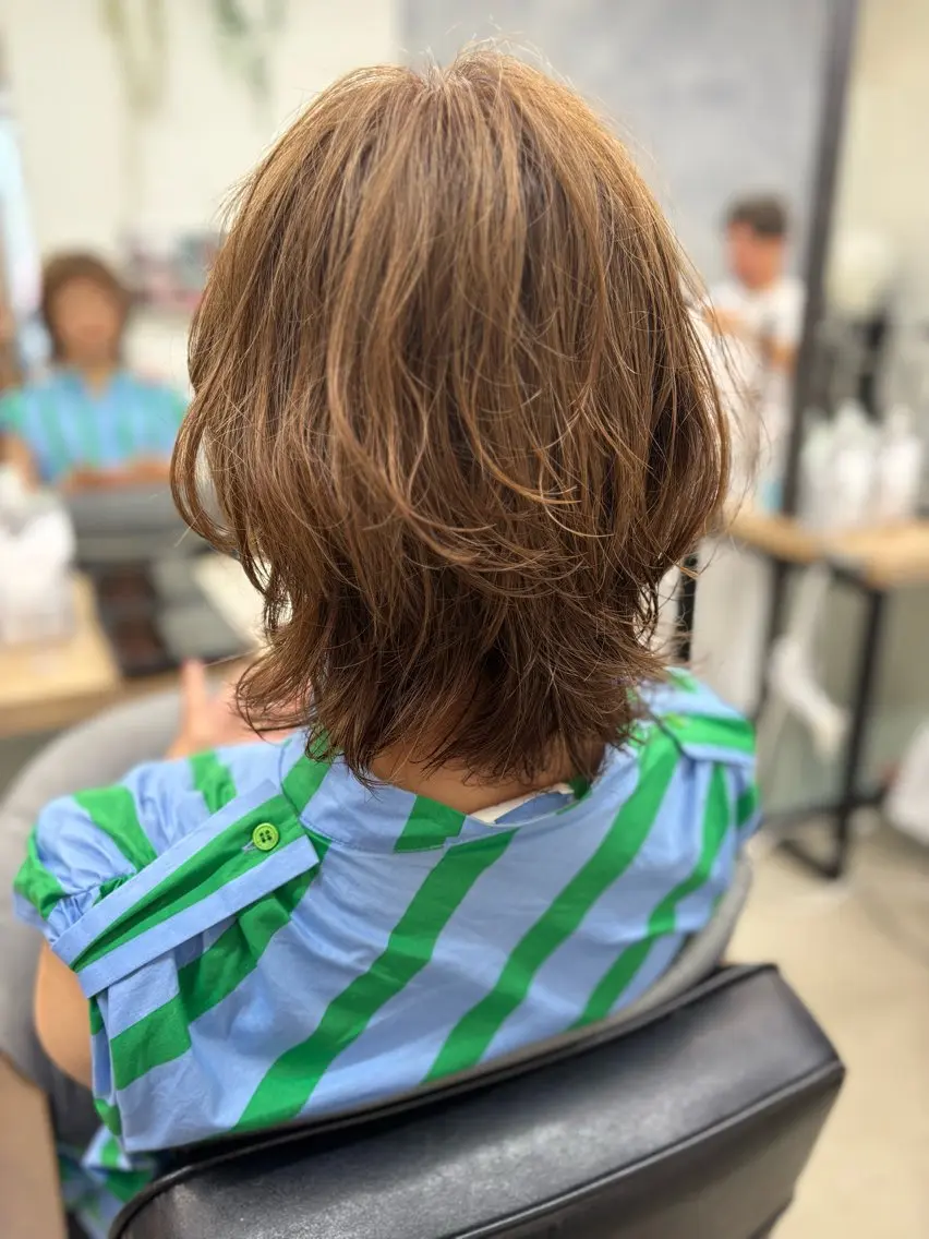 ミディアム パーマ 須山 絵津子のヘアスタイル