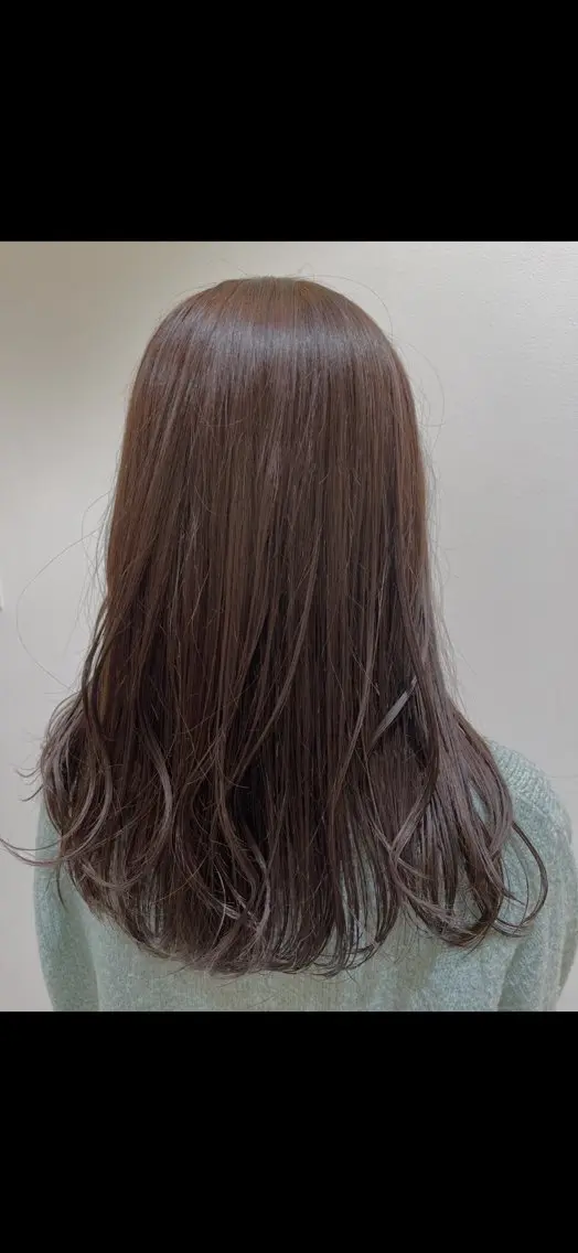 カラー 林 彩音のヘアスタイル