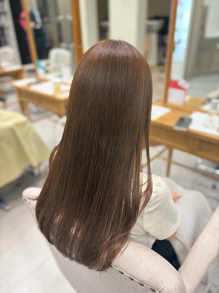 ロング カラー ブリーチ ブリーチなしカラー 萩原 彩音のヘアスタイル