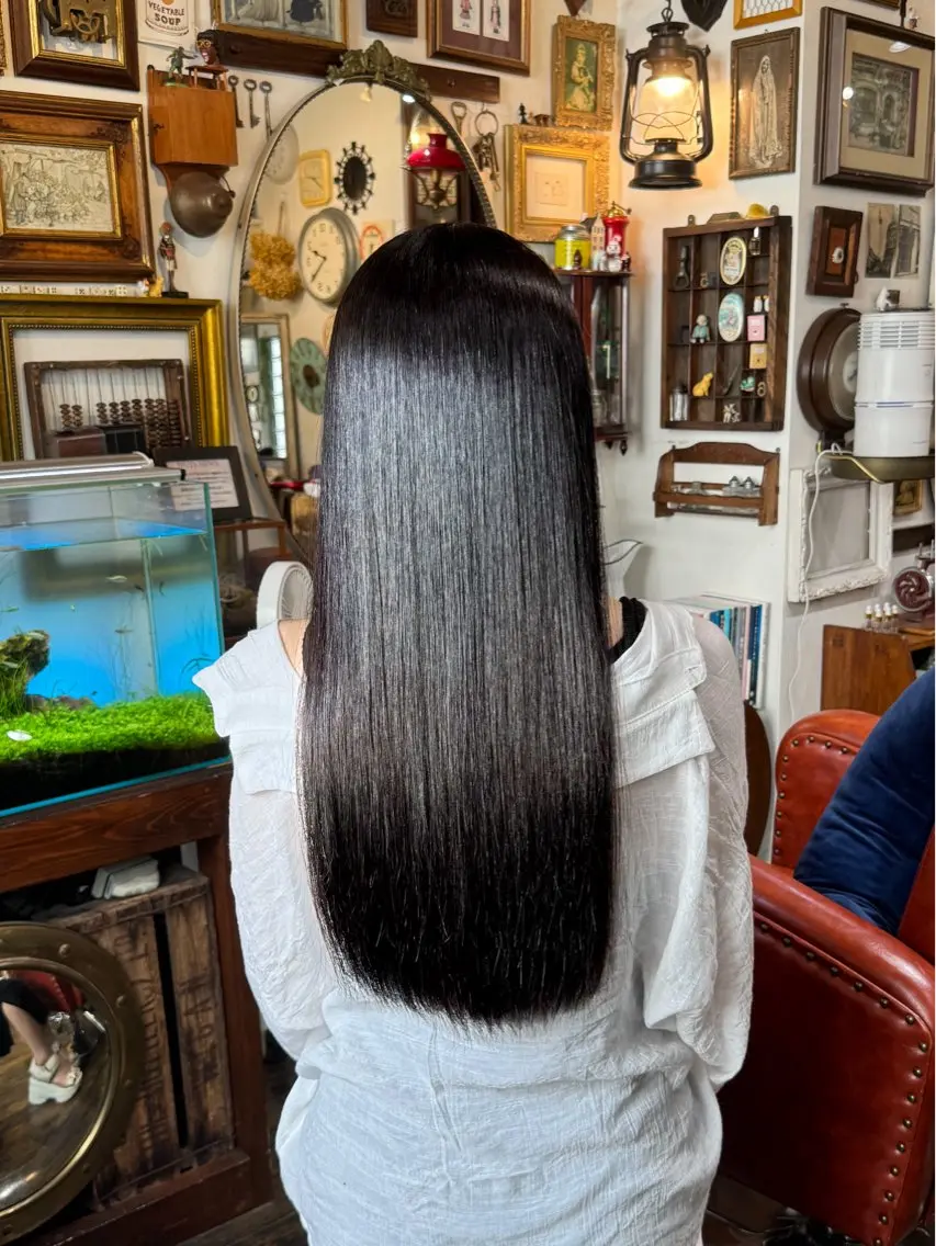 ロング カラー くせ毛 髪質改善 縮毛矯正 トリートメント 飯田 実歩(じっぽ)のヘアスタイル