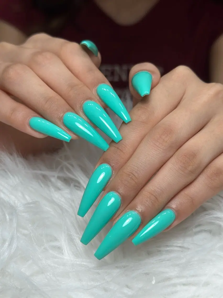 ネイル チークネイル ドット フレンチネイル グラデーション 韓国ネイル ハンドネイル Lisa Nail Salonのネイルデザイン