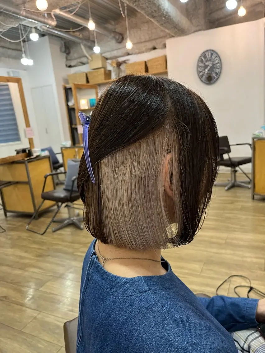 ミディアム カラー ベージュカラー ブリーチ ミルクティーベージュ ホワイトミルクティーベージュ カット ヘアカラー トリートメント 似合わせ/ブリーチ/ 髪質改善/ミクෆ‪のヘアスタイル
