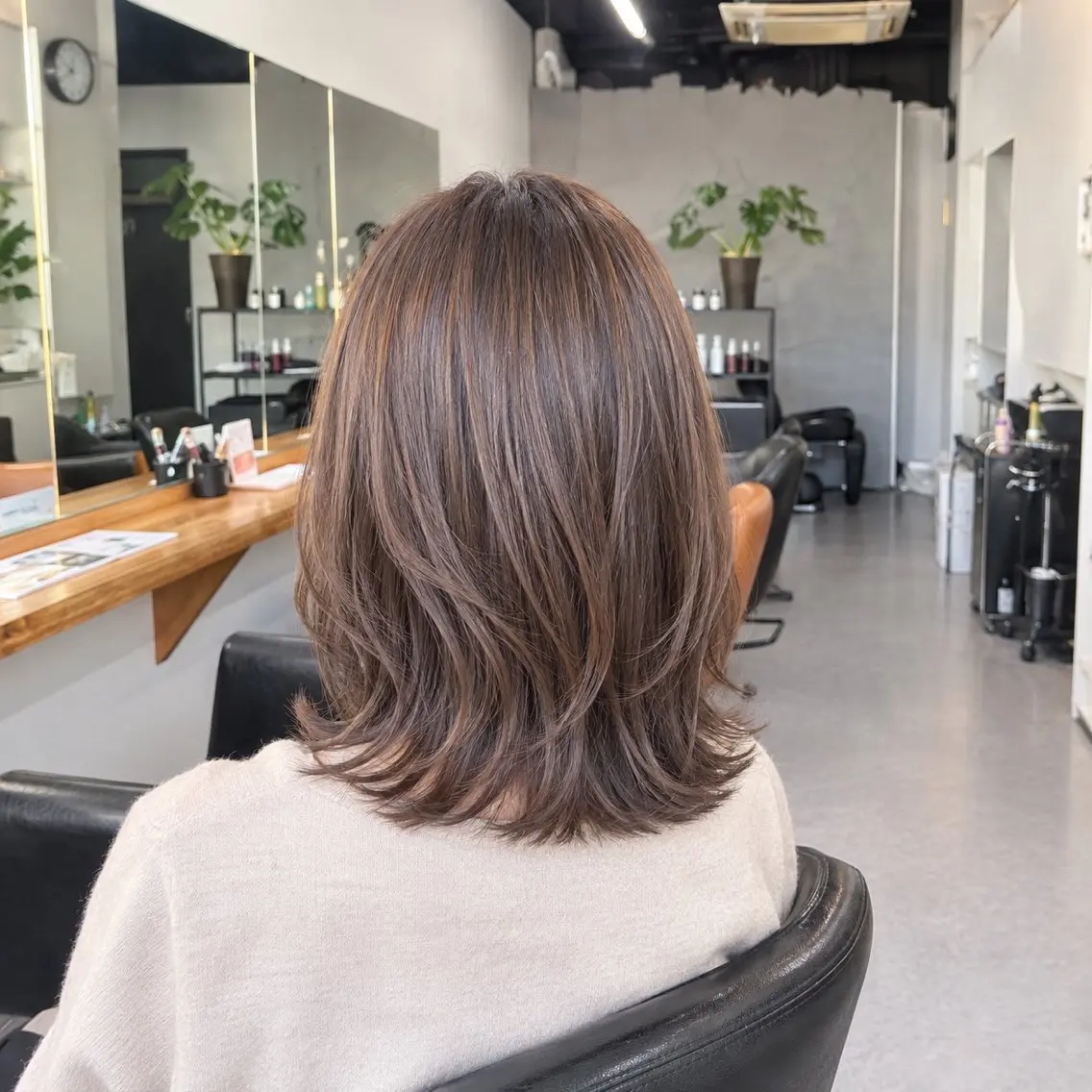 ミディアム ヘアカラー 森 まりのヘアスタイル