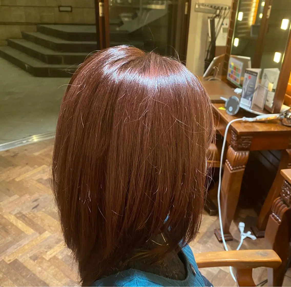 ミディアム カラー ピンクカラー レイヤーカット stylist YUTOのヘアスタイル