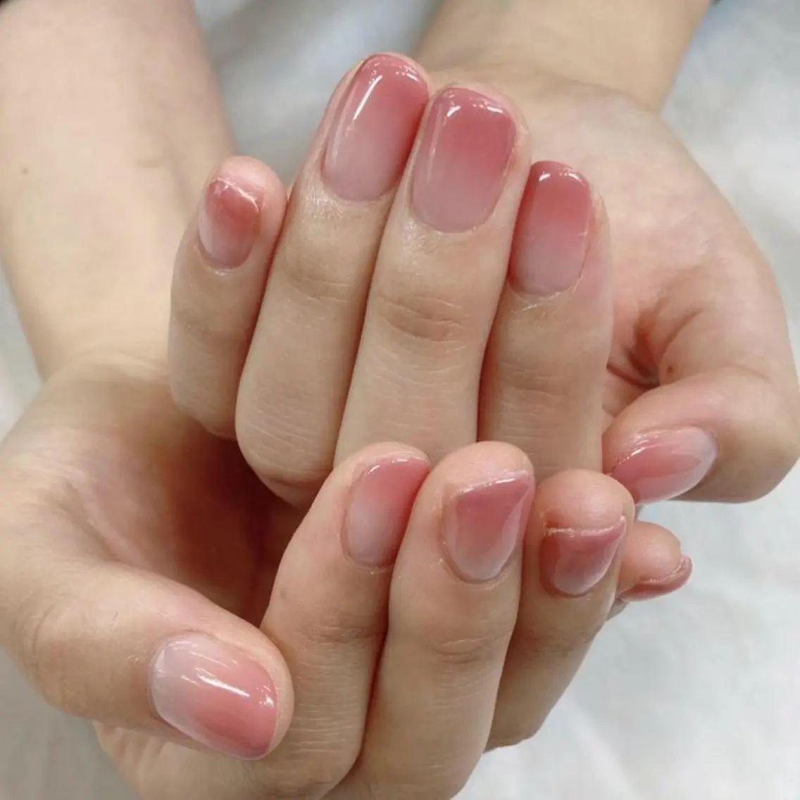ネイル アートネイル フレンチネイル ジェルネイル グラデーション ラメ(グリッター) ハンドネイル PURE NAILのネイルデザイン