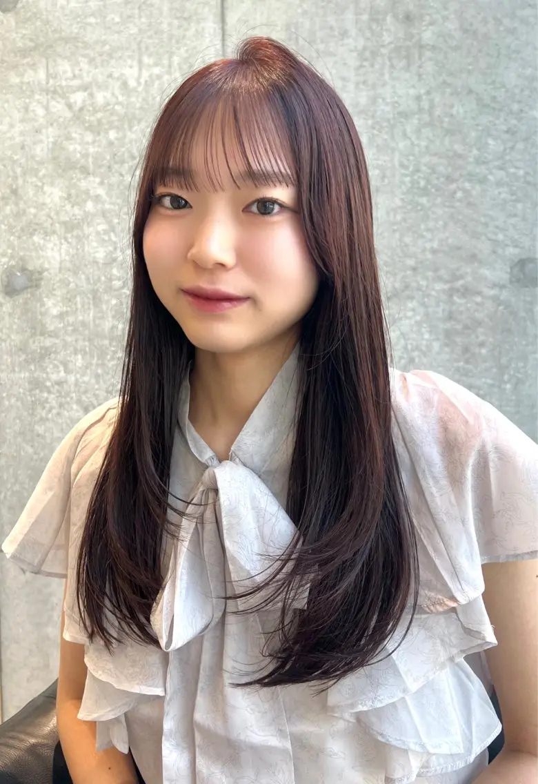 ロング カラー ブラウンカラー ピンクカラー ピンクブラウン カット ヘアカラー 秋野 花衣のヘアスタイル