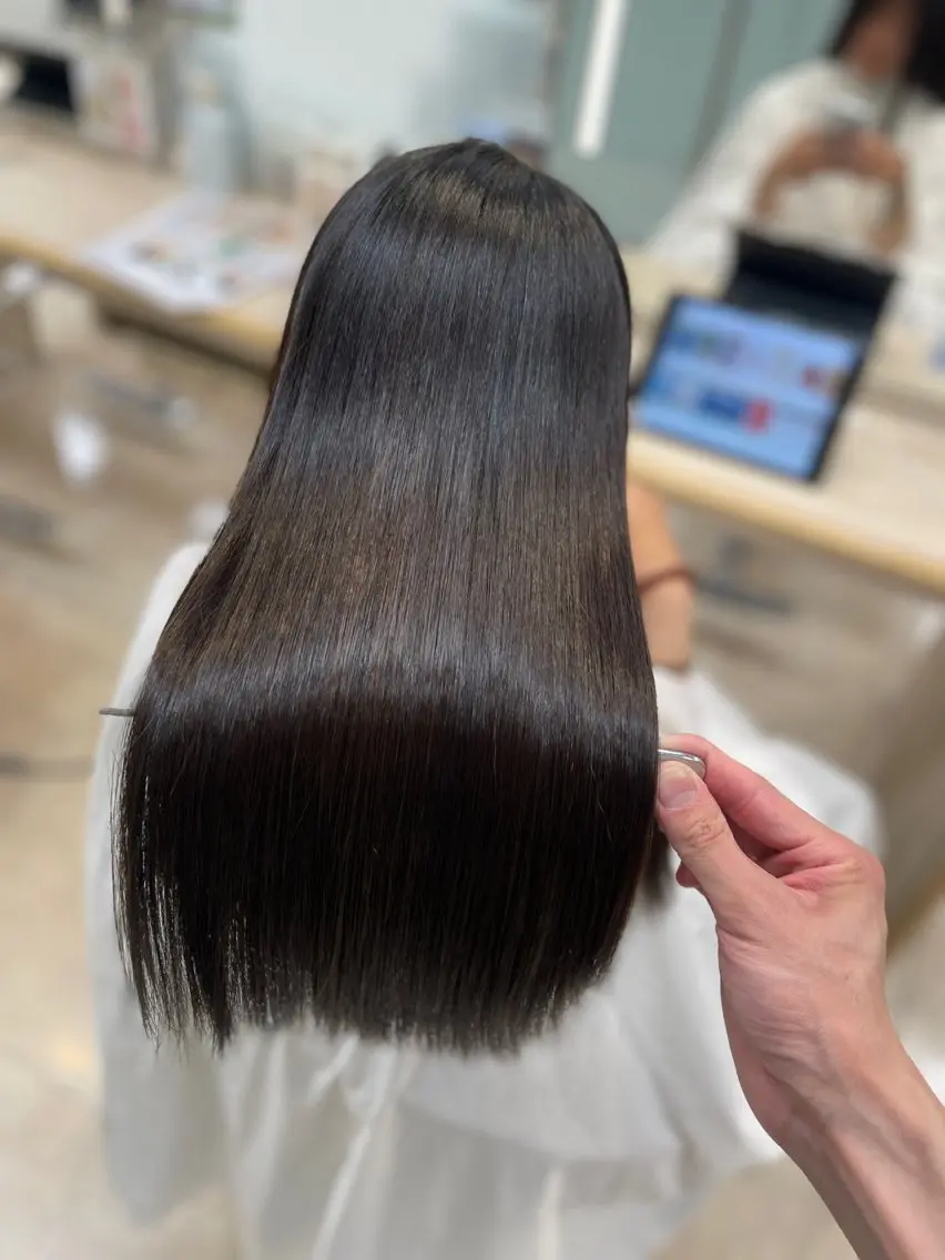 ロング シャドウパーマ／骨格 矯正カット　トモキのヘアスタイル