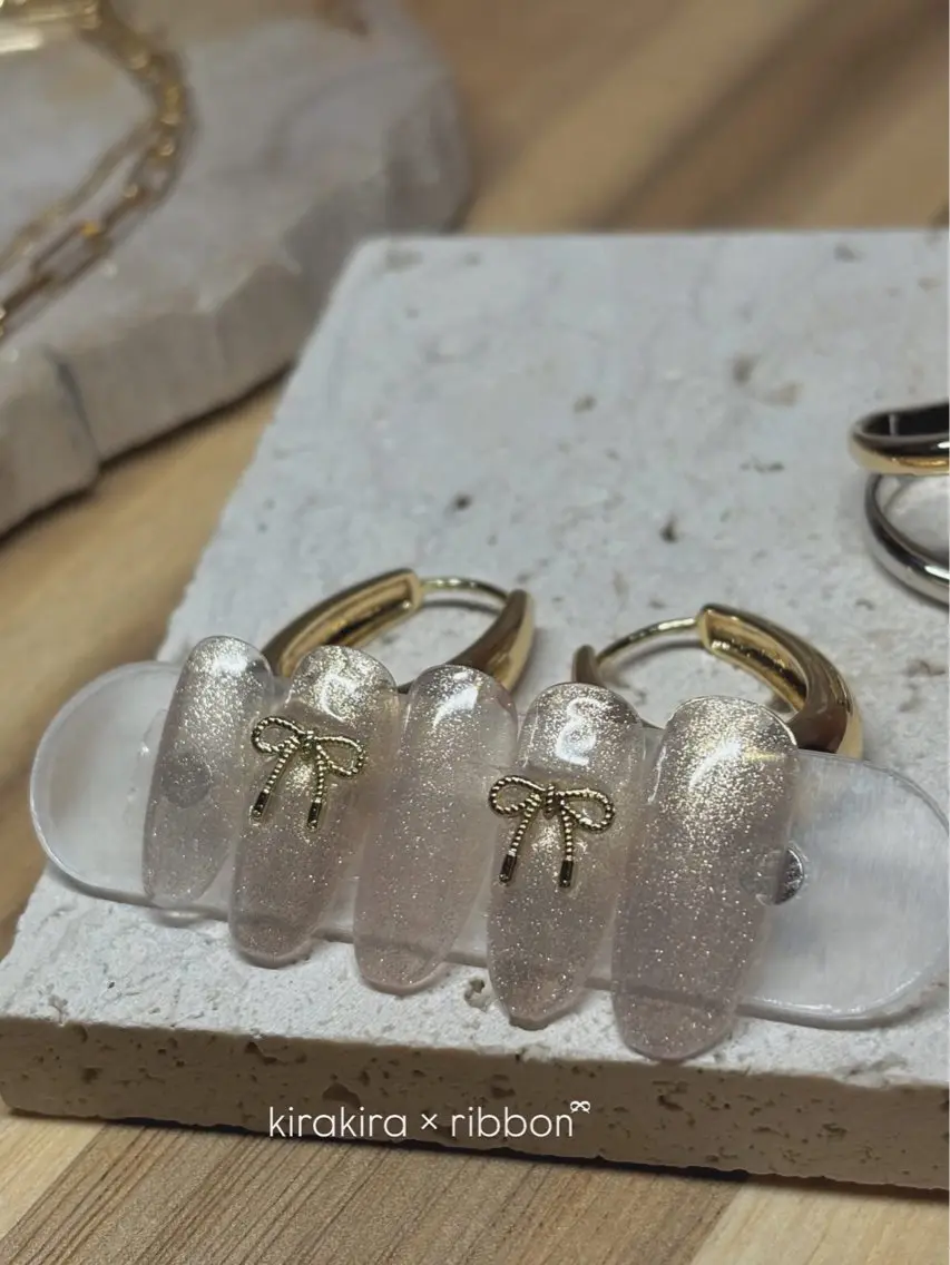 ネイル ラメ(グリッター) リボン nuim nailのネイルデザイン