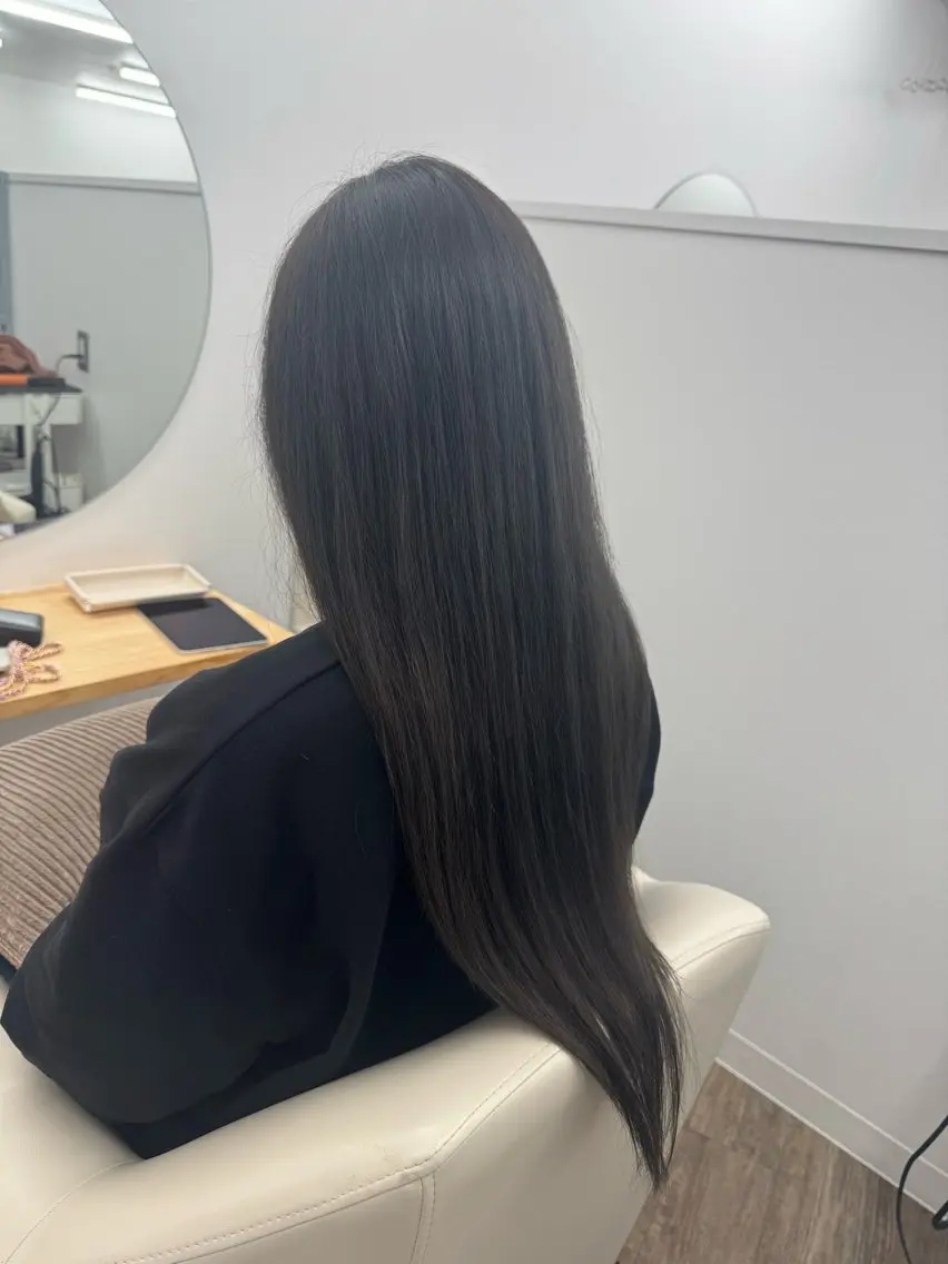 ロング ヘアカラー 松本 桜のヘアスタイル