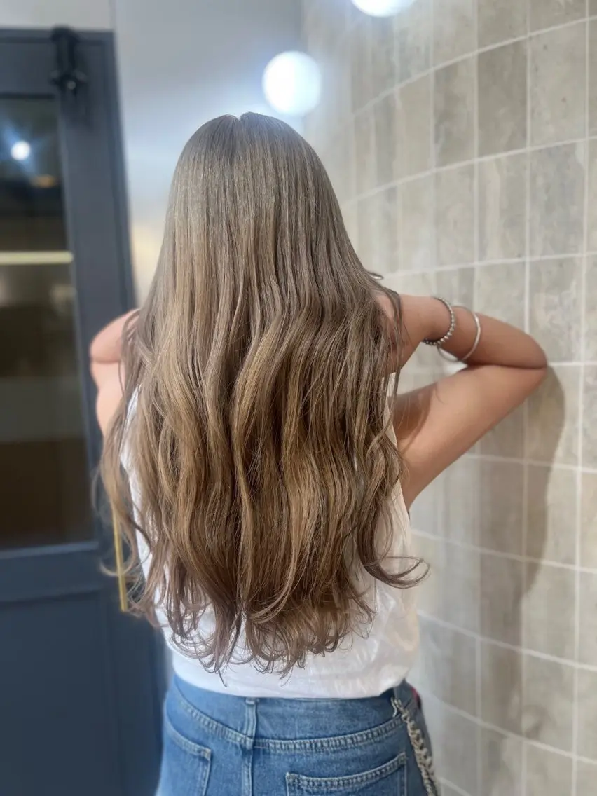 ロング Elsa the leap アヤカのヘアスタイル
