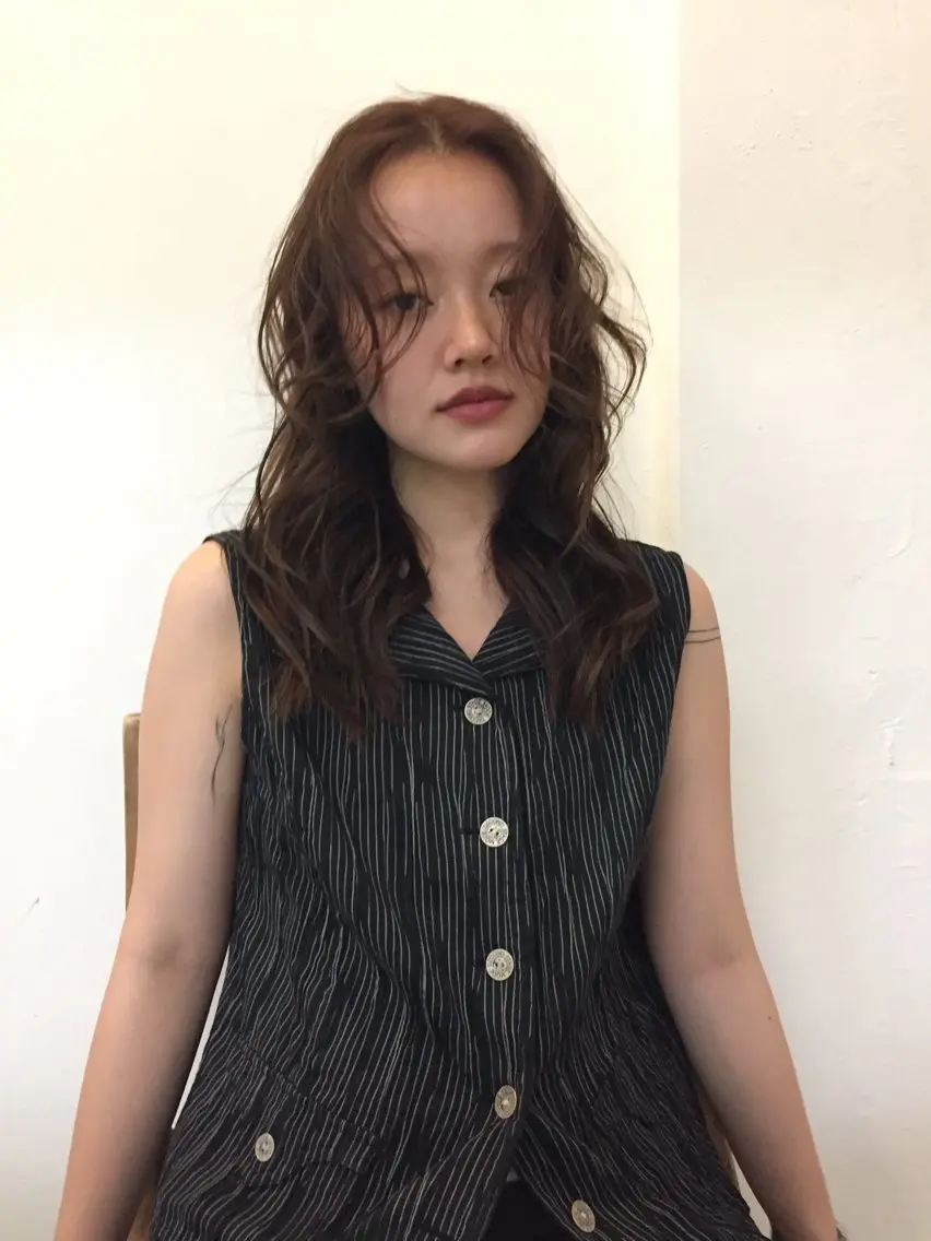 セミロング 松林 芽依のヘアスタイル