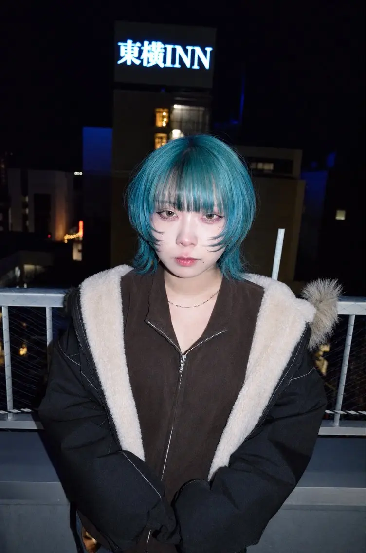 カラー ウルフレイヤー 土屋拓樹 シャギー/ブリーチのヘアスタイル