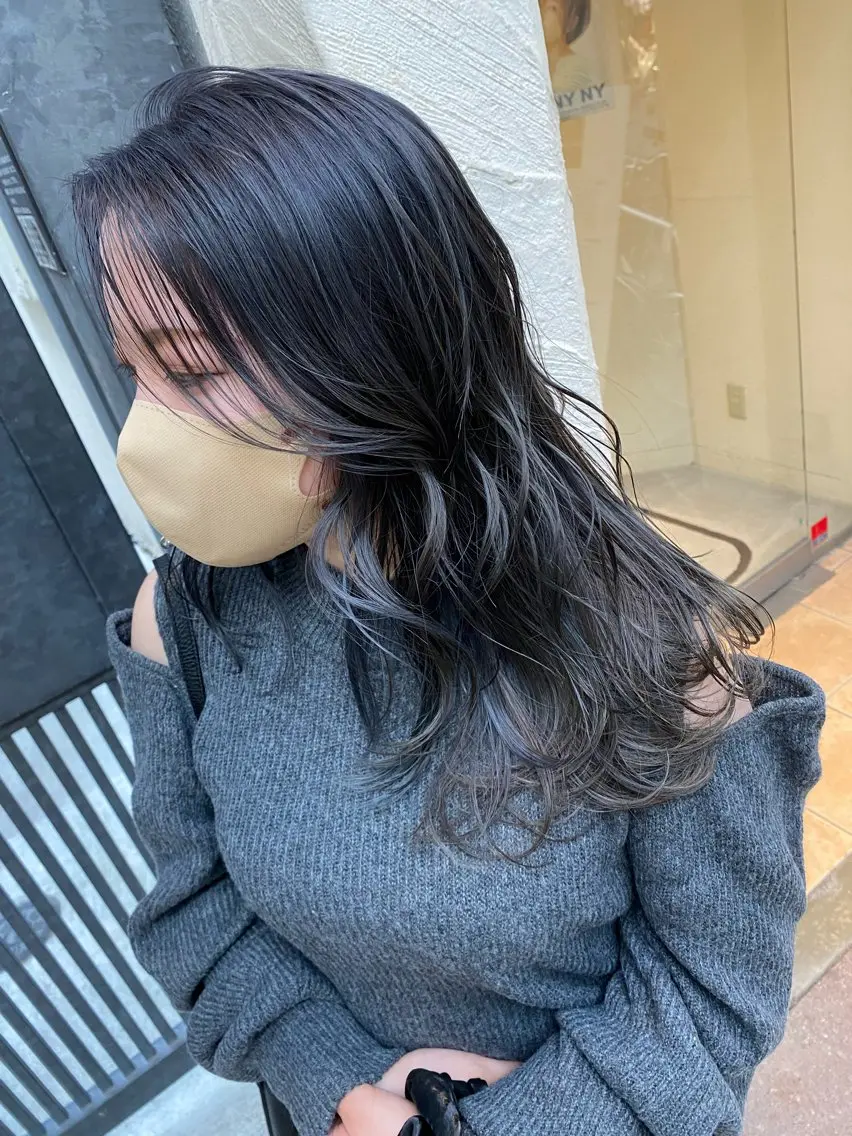 ミディアム カラー アッシュ バレイヤージュ ベージュカラー ブリーチ ケアブリーチ 髪質改善カラー韓国風 レイヤーtudaのヘアスタイル