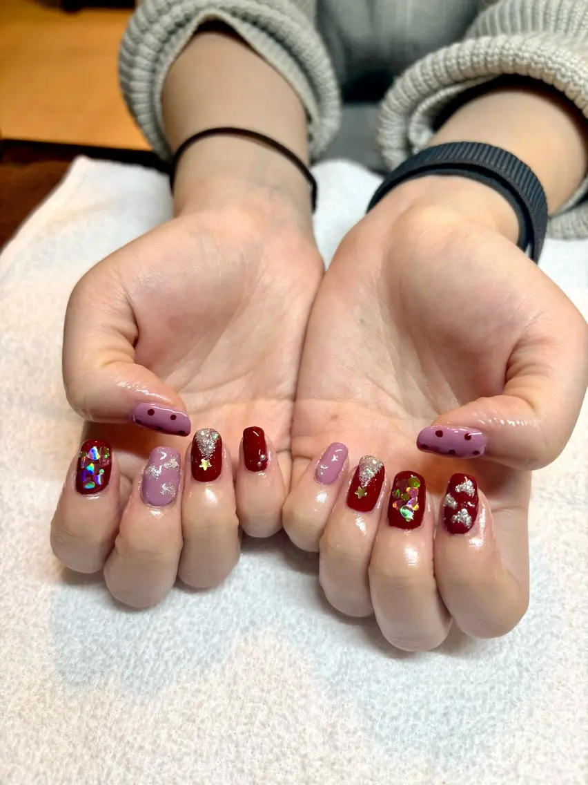 ネイル 冬ネイル クリスマス ハンドネイル 菊池 菜月のヘアスタイル