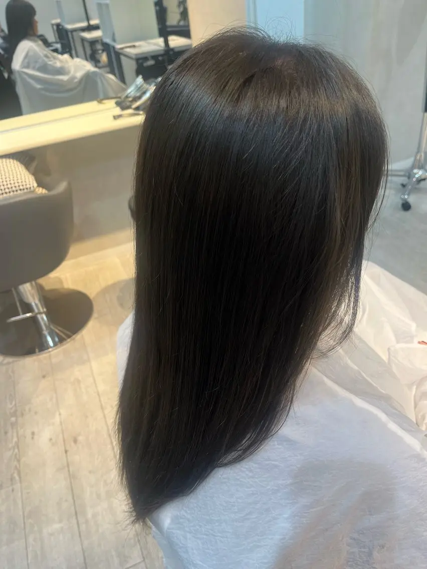 カラー 山口 留奈のヘアスタイル