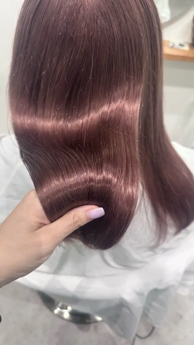 ロング カラー ヘアカラー トリートメント TOIRO ARISAのヘアスタイル