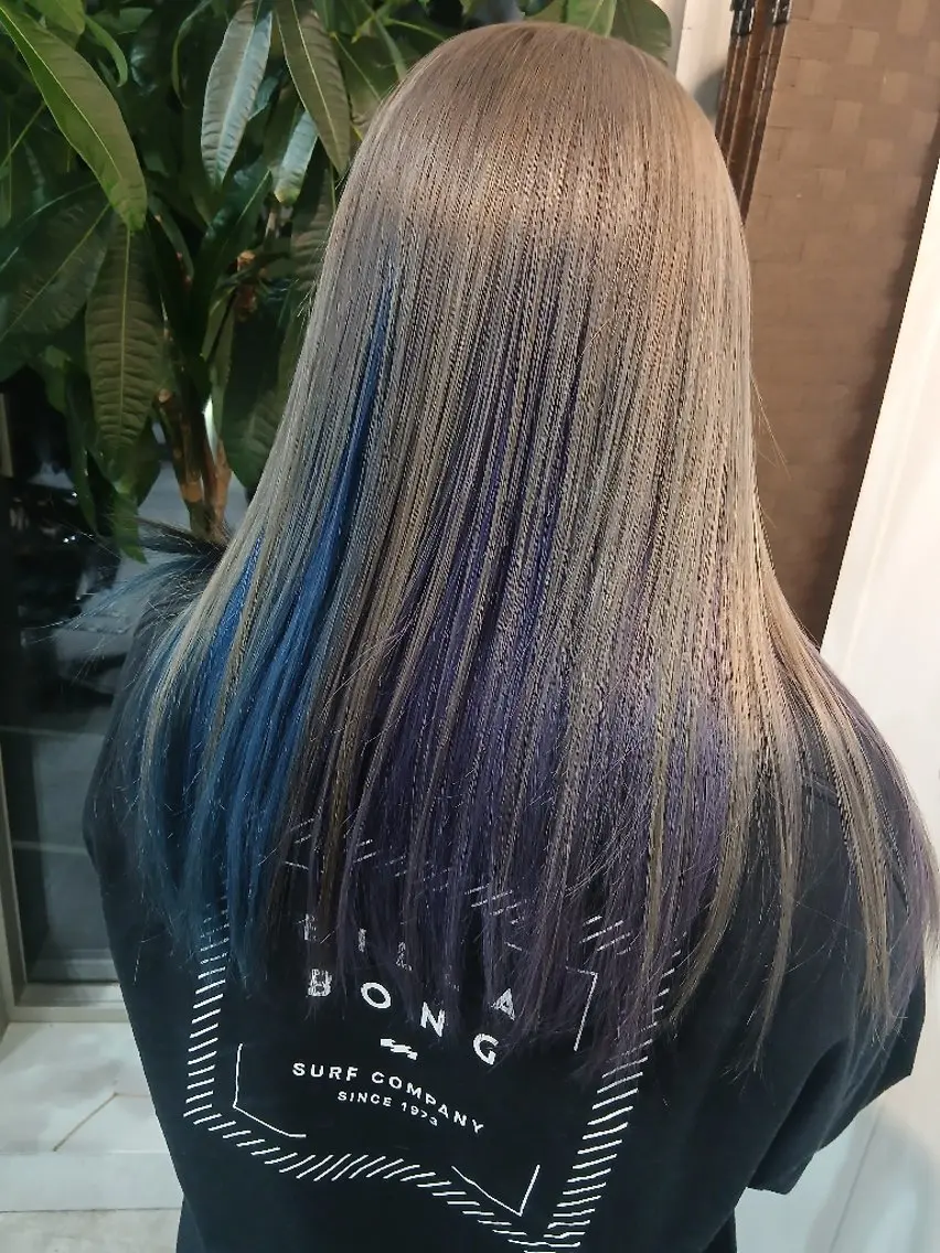 ロング ヘアカラー セナ✨ ブリーチカラーのヘアスタイル