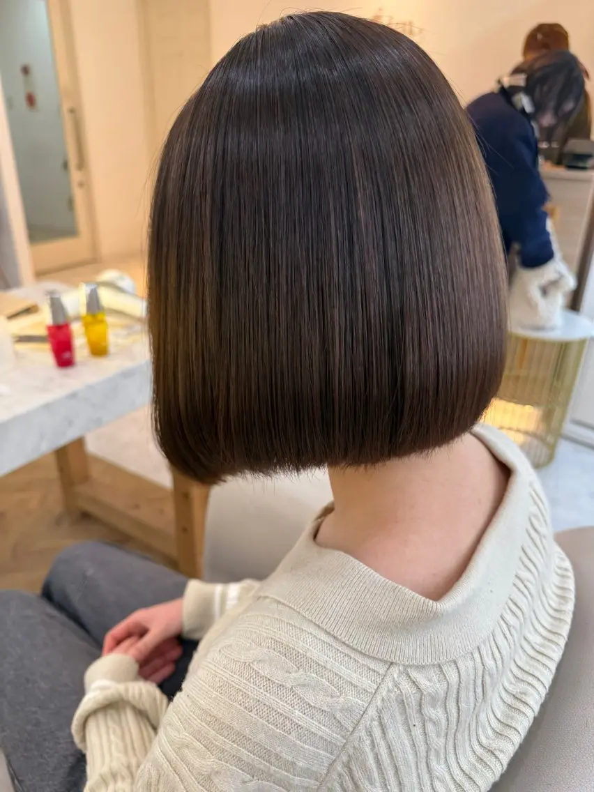 ショート カット 小林 美月  透明感カラーのヘアスタイル