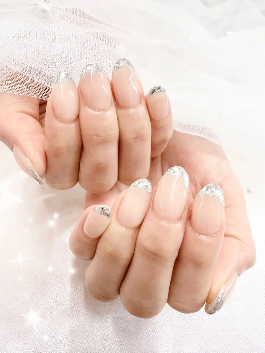 ネイル フレンチネイル ガラスフレンチ Pawtique nail salonのネイルデザイン