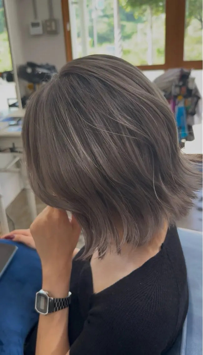 ミディアム ヘアカラー Snaly カラー特化ページのヘアスタイル