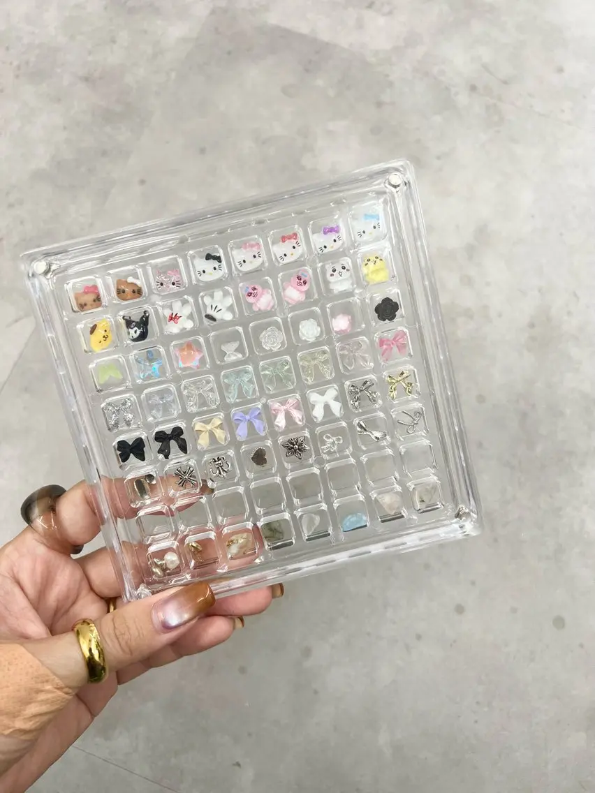 ネイル ジェルネイル マグネットネイル ニュアンスネイル パラジェル リボン ハンドネイル ハンドケア Bana_ Nailのネイルデザイン