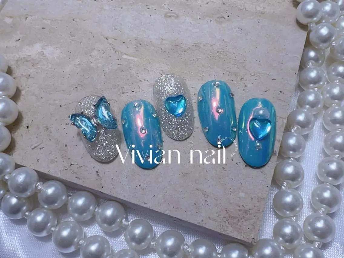 ネイル VIVIAN エイのネイルデザイン
