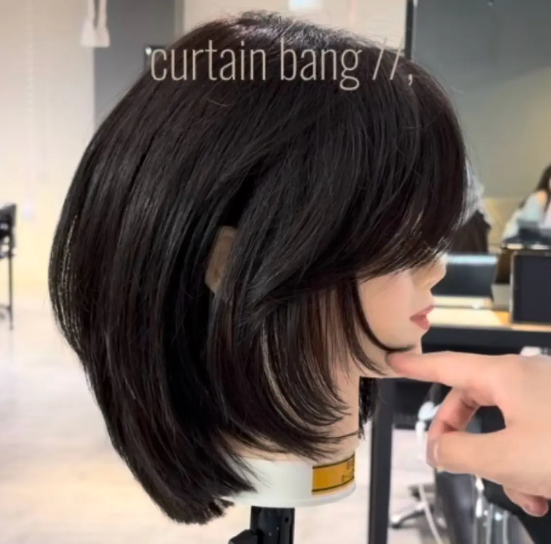 ミディアム 真下 瑞歩のヘアスタイル