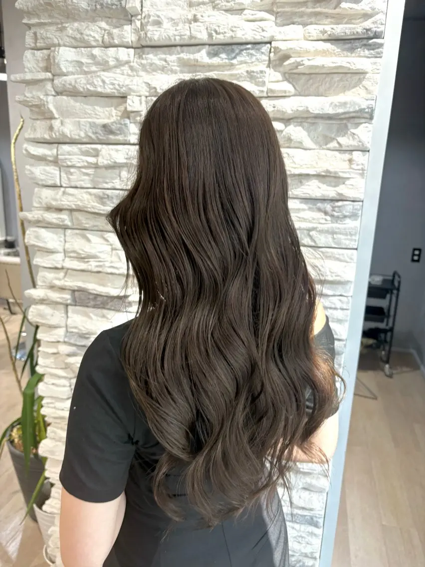 ロング カラー アディクシーカラー グレージュ オリーブグレージュ オリーブグレー トリートメント mimi 🌟のヘアスタイル