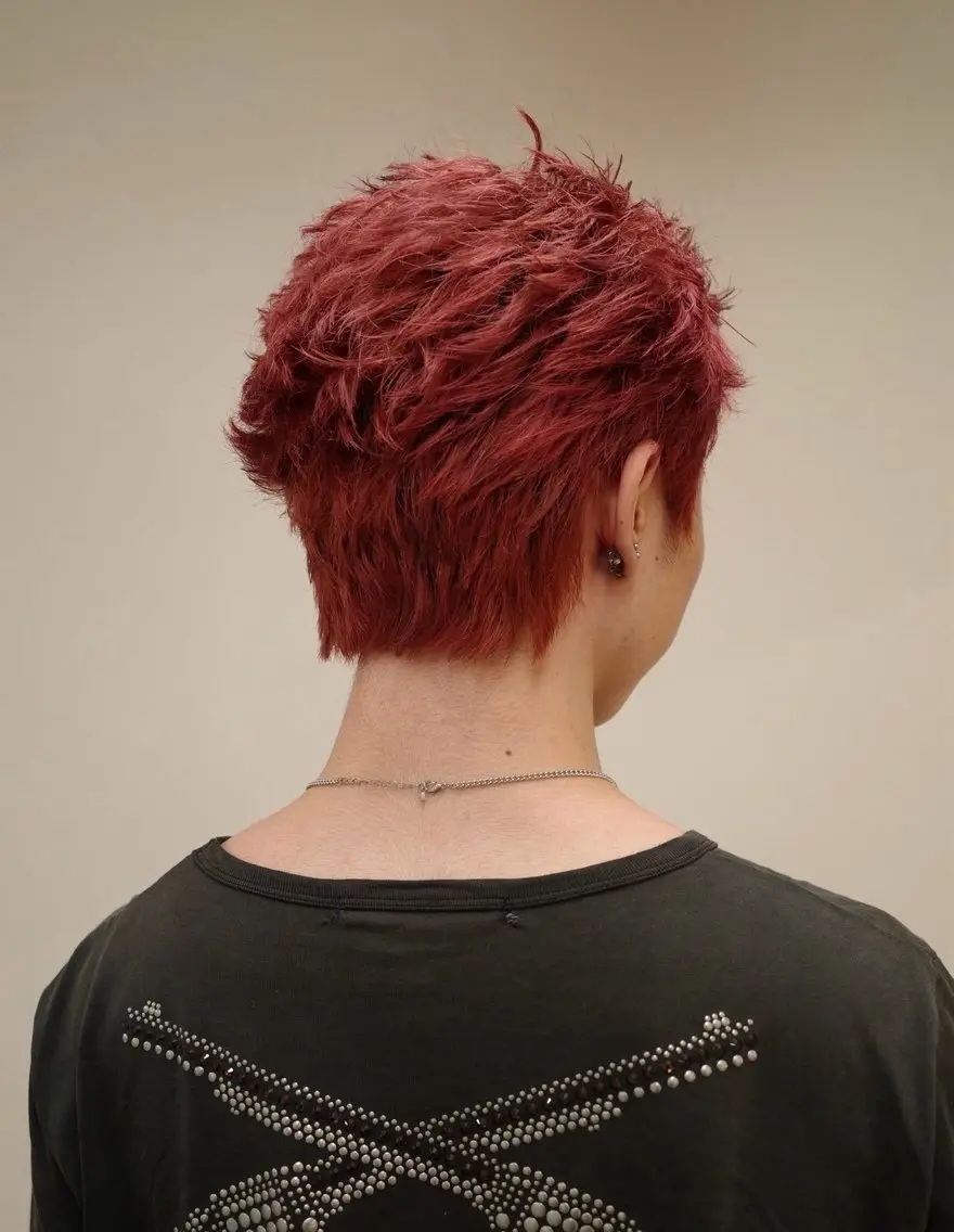 ショート カラー メンズ メンズブリーチ ブリーチ ヘアカラー トリートメント ヘッドスパ 艶カラー🌟 佐渡山 隼多のヘアスタイル